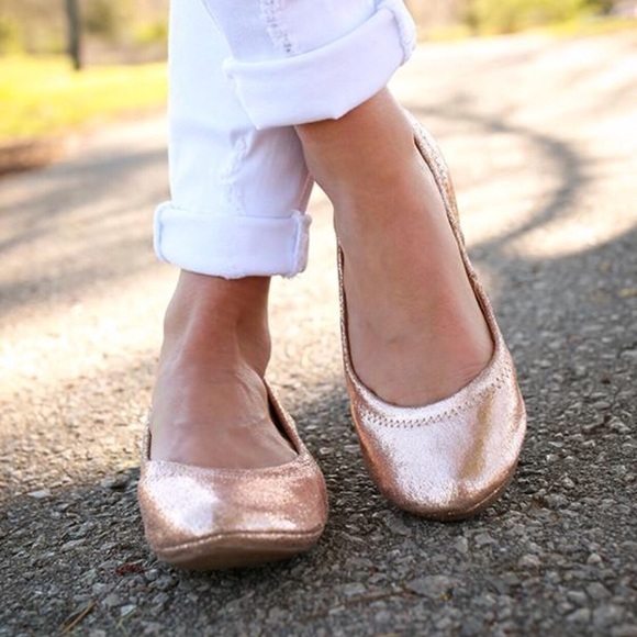 Lucky Brand Emmie Flats in Platinum Oro 5.5 - Picture 8 of 9